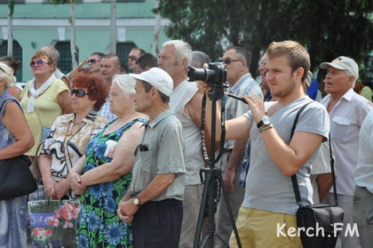 У Керчі відбувся мітинг проти тиску на ЗМІ  - незаконно затримано журналіста (ВІДЕО)