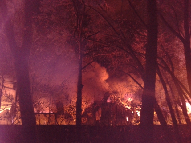У Києві біля кіностудії Довженка сталася велика пожежа