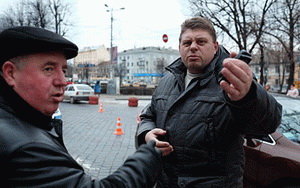 У Чернівцях учасник ДТП погрожував розбити камеру журналісту «Молодого буковинця» (ВІДЕО)