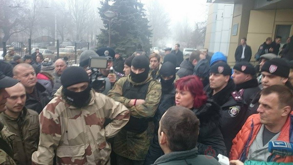 22 січня в Одесі невідомі у камуфляжі побили журналіста «Таймера» Антона Доценка