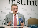 Евродепутат Михаэль Галер: Журналистские расследования помогут введению санкций