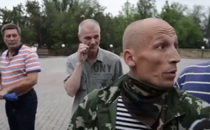 У Миколаєві проросійські активісти напали на журналістів, називаючи їх «вбивцями» (ВІДЕО)