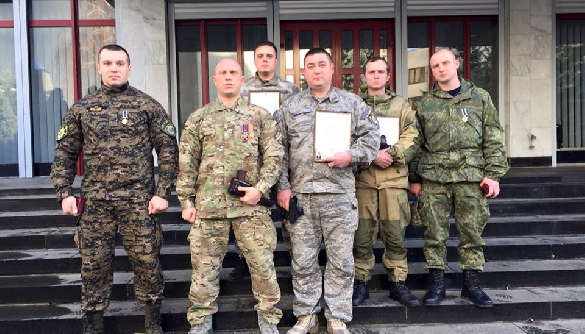 Аваков нагородив поліцейського начальника, який погрожував херсонському журналісту