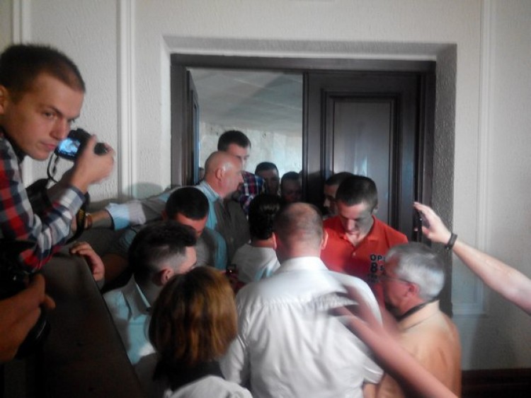 Луцьких журналістів не пускали у сесійну залу облради