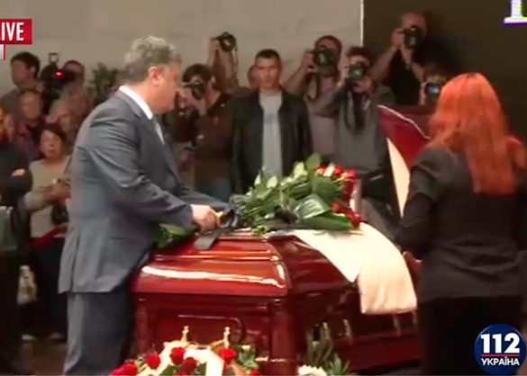 Порошенко прибув на церемонію прощання з Павлом Шереметом (ФОТО)