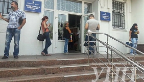 У Кропивницькому журналістам не дозволили зайти до прокуратури разом із відвідувачем
