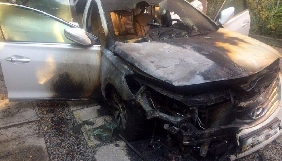 У Дніпрі підпалили авто відстороненої редакторки газети «Зоря»