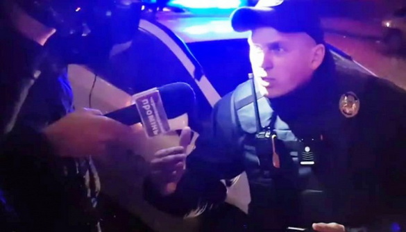 У Чернівцях патрульна поліція заважала знімати інцидент за участі депутатів (ВІДЕО)