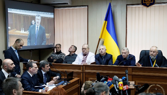 «Шоу Януковича» та підкилимна боротьба в теледзеркалі