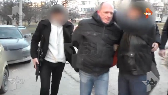 Російський телеканал оприлюднив відео затримання блогера у Луганську