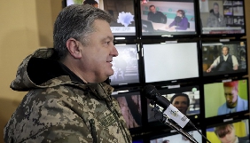 Порошенко заявив, що відновлення українського мовлення на окуповані території відбувається законно