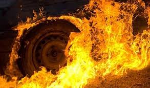 У Криму спалили авто євпаторійського журналіста