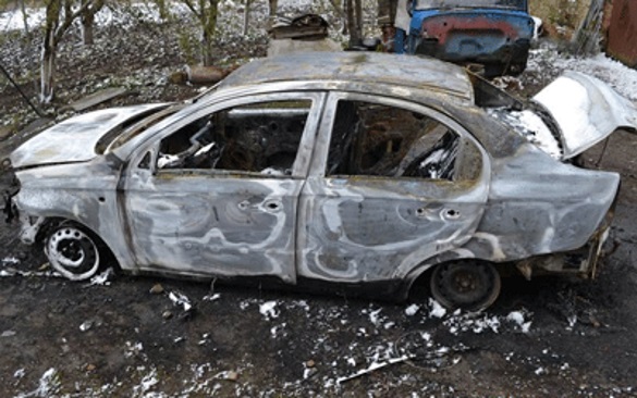 На Вінничині журналісту-розслідувачу Віктору Рисю спалили автомобіль