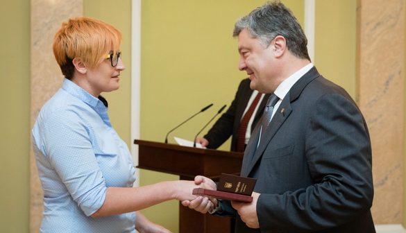 Президент заявив, що журналістика в Україні стала четвертою владою, і подякував журналістам за підтримку мовних квот в медіа