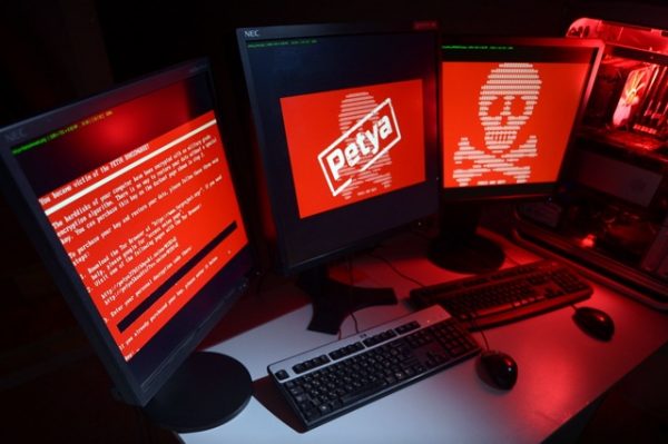Останню кібератаку проти України організувала Росія – Порошенко