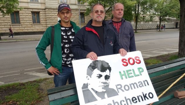 Активіст з Німеччини вважає важливим донести до світу, що Росія переслідує журналістів – зокрема Романа Сущенка