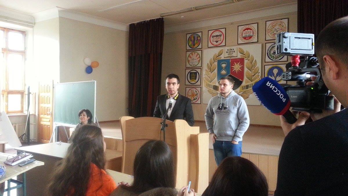 «Телефонные разводилы» Лексус и Вован прочли студентам «ДНР» лекцию