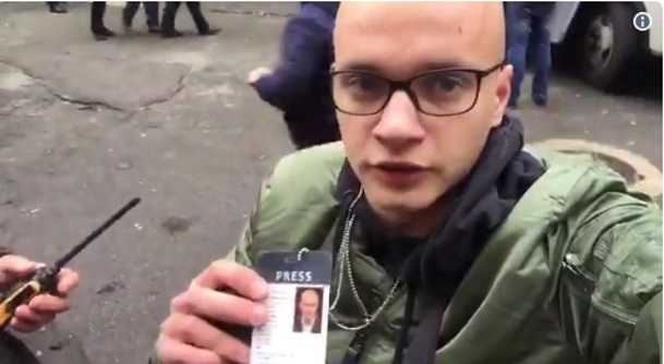 Спецпризначенці побили у суді журналіста «Громадського ТБ» Дмитра Реплянчука (ДОПОВНЕНО)