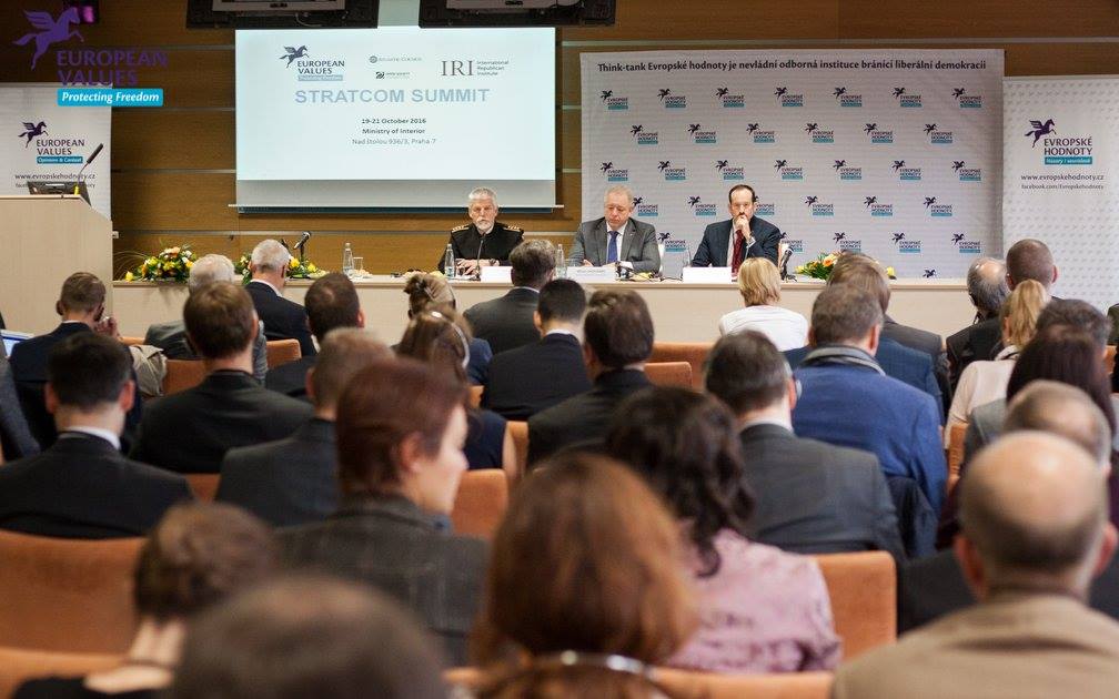 Наступний саміт StratСom розгляне досвід України у боротьбі з ворожими наративами та дезінформацією