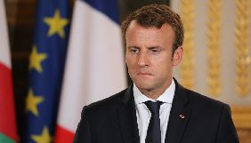 Президент Франції поклав вінок до офісу журналу Charlie Hebdo