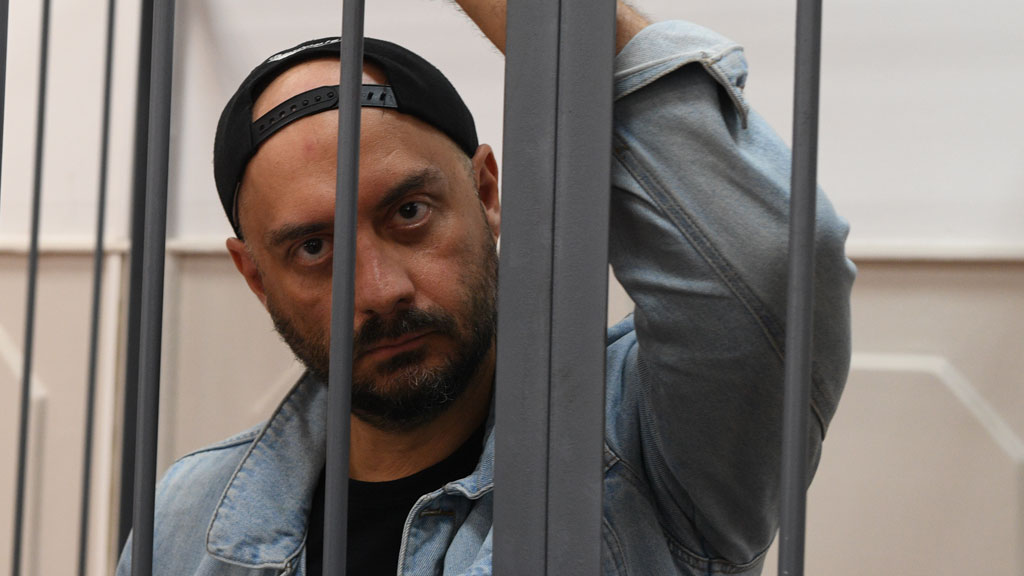 Російського режисера Кирила Серебренникова суд залишив під домашнім арештом