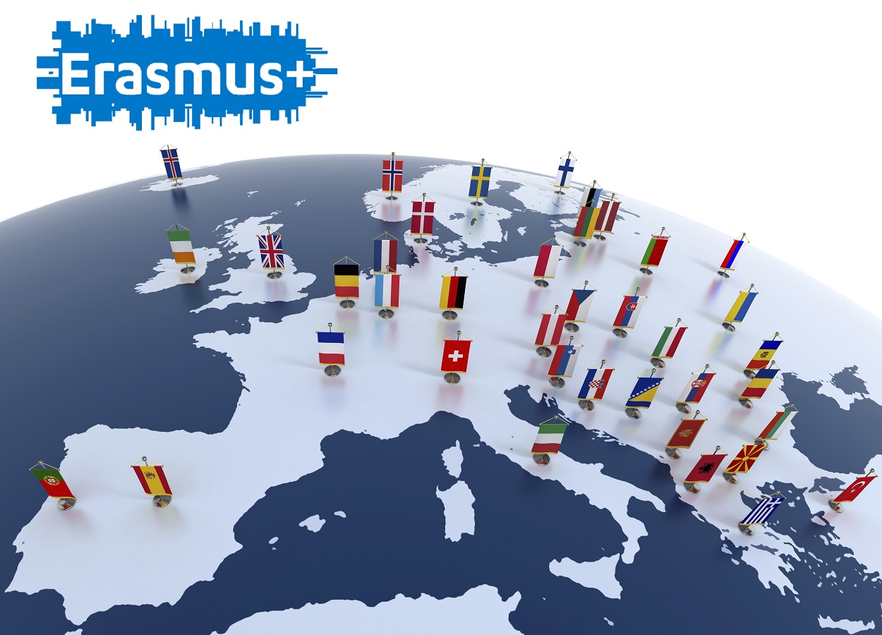 Єврокомісія запустила онлайн-версію молодіжної програми обмінів Erasmus+