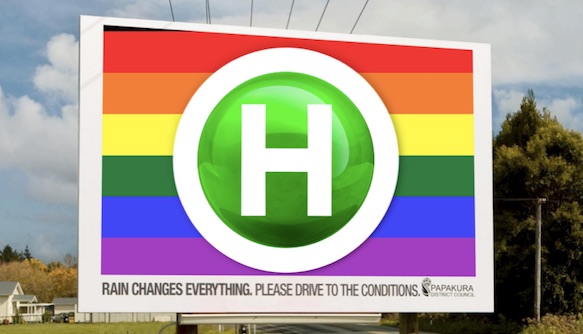 «Мы не делали соцопрос про гей-парад»: Новый канал пожаловался на рассылку от их имени