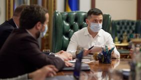 Зеленський зустрівся з керівниками провідних телеканалів щодо санкцій РНБО