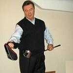 Коли на обкладинках журналів з’являться сюжетні фото «Янукович на суботнику»?