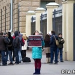 В Москве участники пикета требуют найти напавших на Кашина