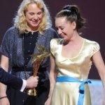«Ніку» за найкращий фільм отримав «Жила-була одна баба» Смирнова, а за режисуру – «Єлена» Звягінцева