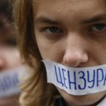 Журналісти в Україні бояться скаржитися на тиск і цензуру – медіаексперт