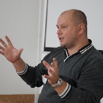 Валерий Калныш: «Бумага – это то, что надо сохранить в любом случае»