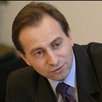 Міністр оборони не може вимагати від журналіста відшкодування моральної шкоди - Микола Томенко