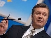 Віктор Янукович йде у Facebook і Twitter