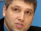 Регіонал стверджує, що міліціонери намагалися розвести бійку, у якій постраждали Сніцарчук і Содель