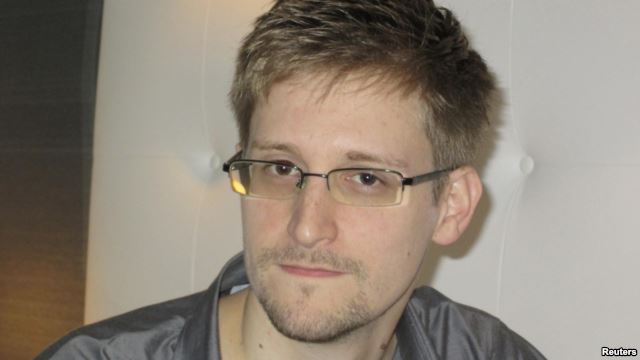 Глава Міграційної служби РФ: Сноуден не просив притулку в Росії