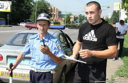 У Донецьку невідомі жорстоко побили журналіста «Дорожнього контролю» (ВІДЕО)