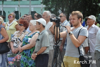У Керчі відбувся мітинг проти тиску на ЗМІ  - незаконно затримано журналіста (ВІДЕО)