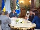 Чому Віктор Янукович не в прямому ефірі?