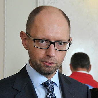 Прем’єр-міністром України став Арсеній Яценюк