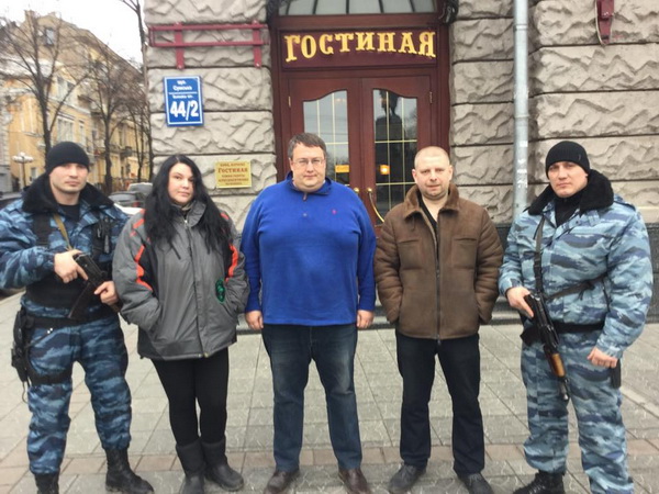 Геращенко пропонує нагородити харківських  екс-«беркутівців», які місяць тому напали на журналістів «Громадського ТБ»