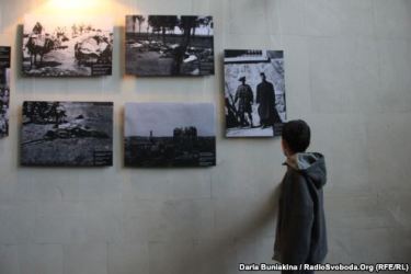 У Черкасах відкрилася фотовиставка до сотої річниці масових депортацій і вбивств вірмен