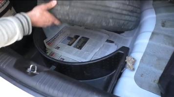 Співробітники СБУ затримали авто з газетами «Новороссия» (ВІДЕО)