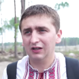 На Житомирщині напали на депутата-журналіста, який боровся проти незаконного видобутку бурштину