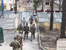 Особи у військовій формі виганяють з квартири в Ірпені родину журналіста та волонтера Петра Олара