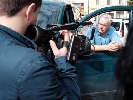 У Чернівцях водій-порушник намагався втекти від міліції і збити оператора 5-го каналу