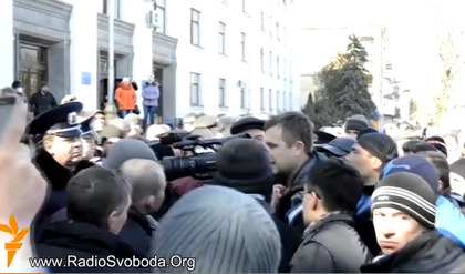 У Луганську журналістів вигнали з мітингу та забрали відзнятий матеріал