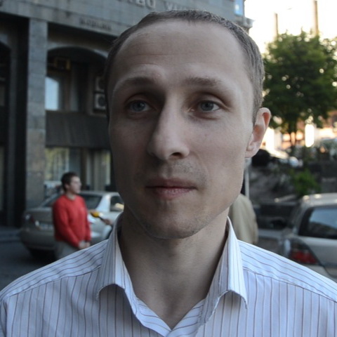 Дозвіл на відрядження до Слов’янська російські журналісти отримують в ГРУ – блогер «Эха Москвы»