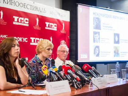 Розголос довкола справи Сенцова може допомогти звільнити режисера, як і Параджанова – організатори ОМКФ